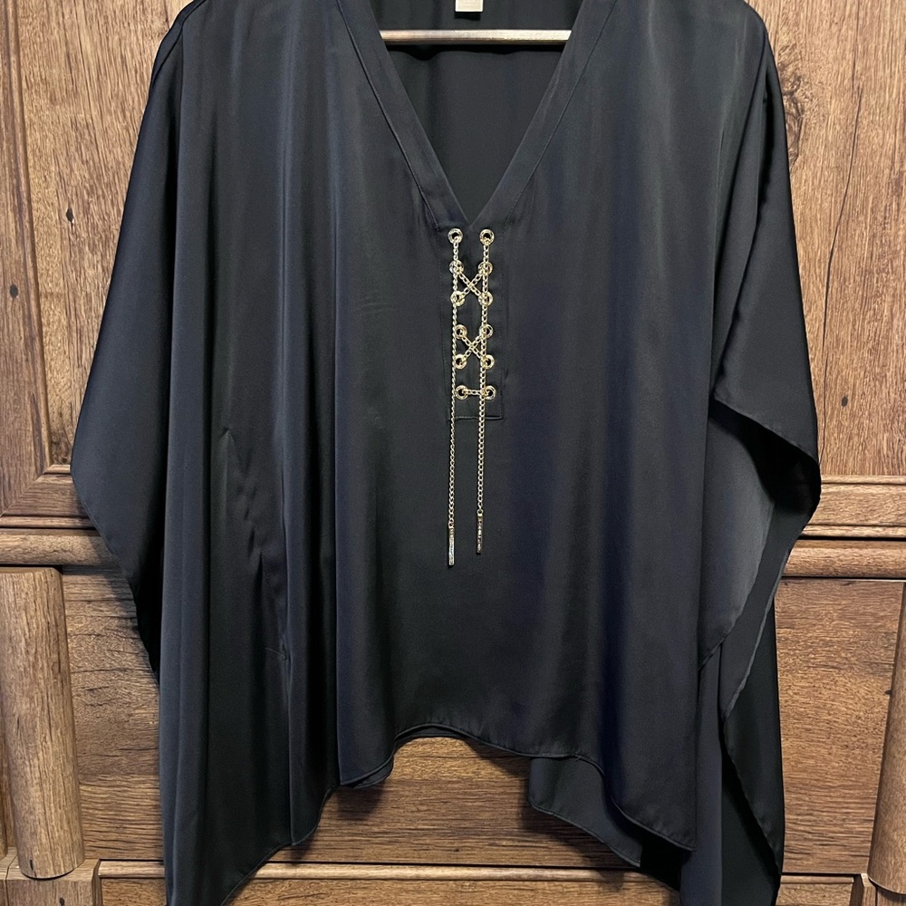 Michael Kors Black Flowy V-Neck Blouse Size: S/M